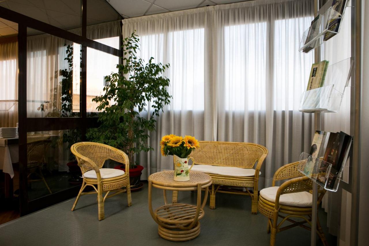 Hotel Giardino Follonica Luaran gambar